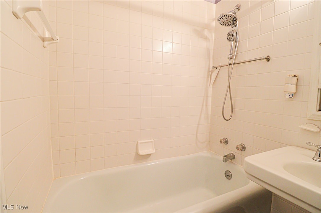 3940 Orchard Road Cleveland Heights, OH 44121 - Photo 29 of 36