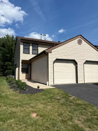 $2,600 | 131 Locust Court, Flemington, NJ 08822