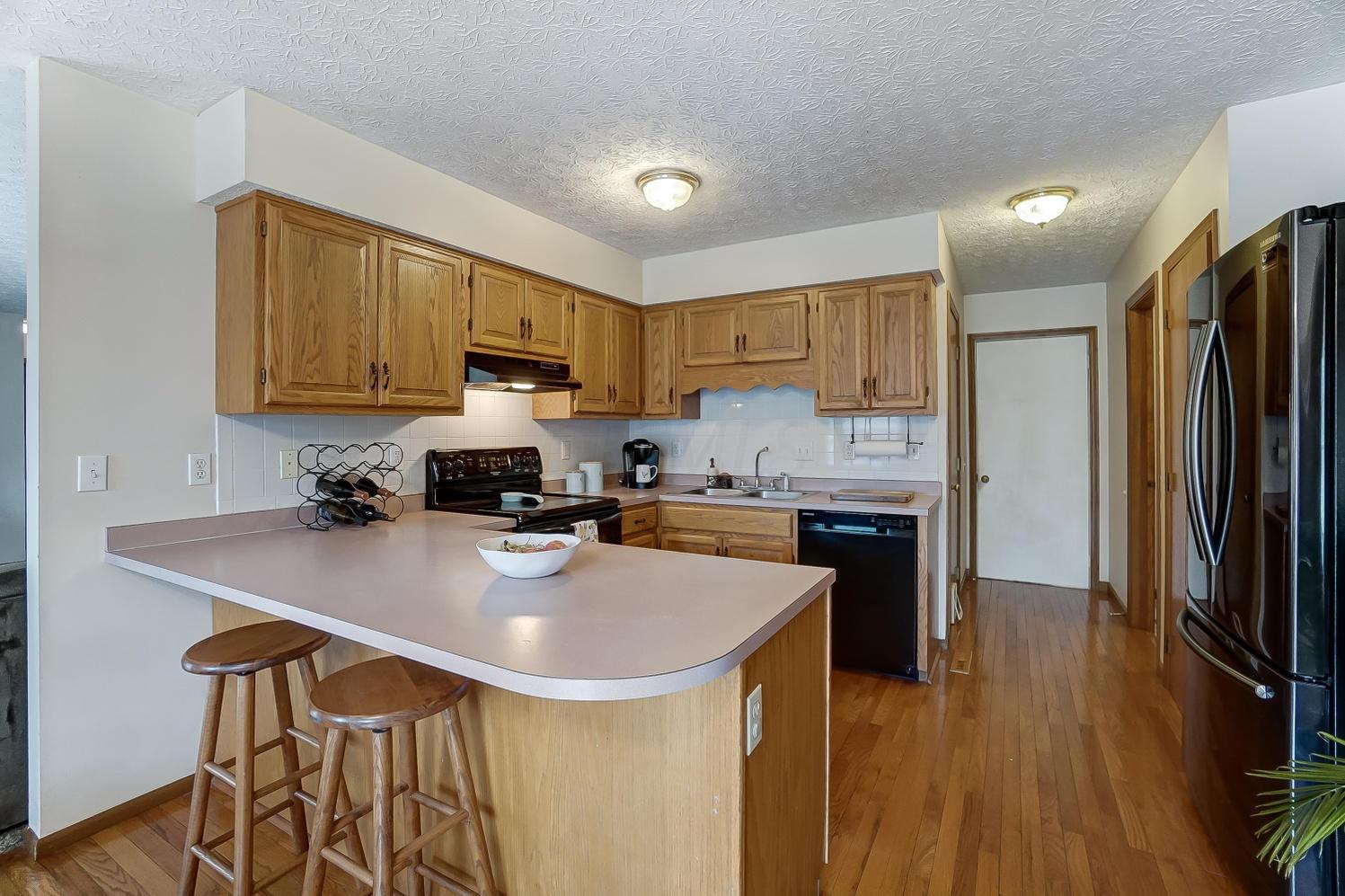 140 Cadillac Road Southwest Pataskala, OH 43062 - Photo 10 of 43