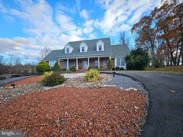 $699,900 | 461 Skylar Lanes Way, Winchester, VA 22603