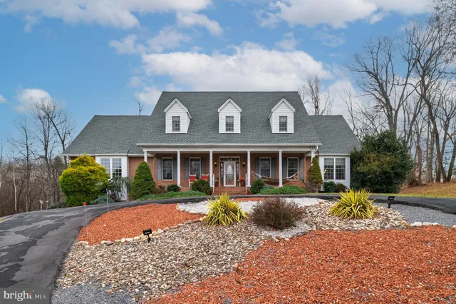 $699,900 | 461 Skylar Lanes Way, Winchester, VA 22603