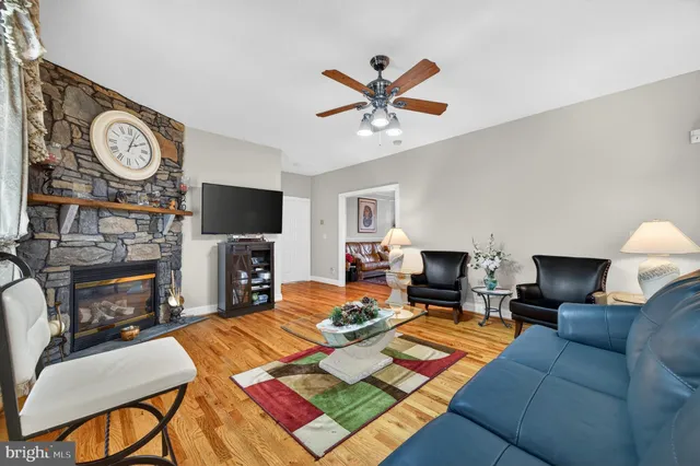 $699,900 | 461 Skylar Lanes Way, Winchester, VA 22603