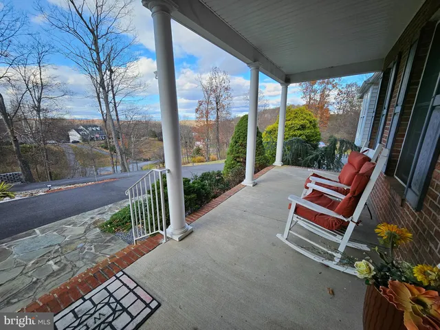 $699,900 | 461 Skylar Lanes Way, Winchester, VA 22603