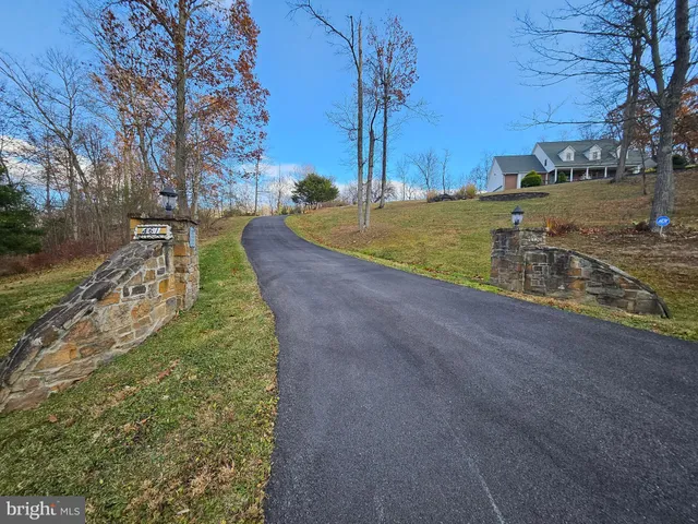 $699,900 | 461 Skylar Lanes Way, Winchester, VA 22603