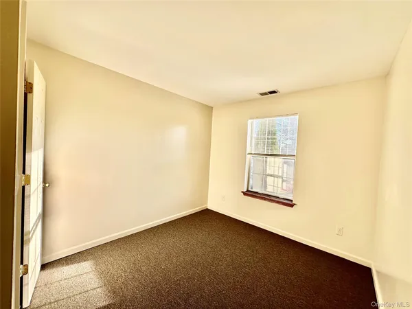 $3,200 | 66 Creekside Circle, Spring Valley, NY 10977