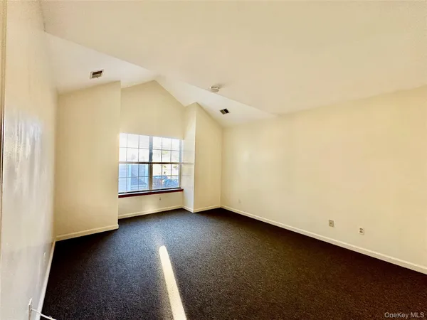 $3,200 | 66 Creekside Circle, Spring Valley, NY 10977
