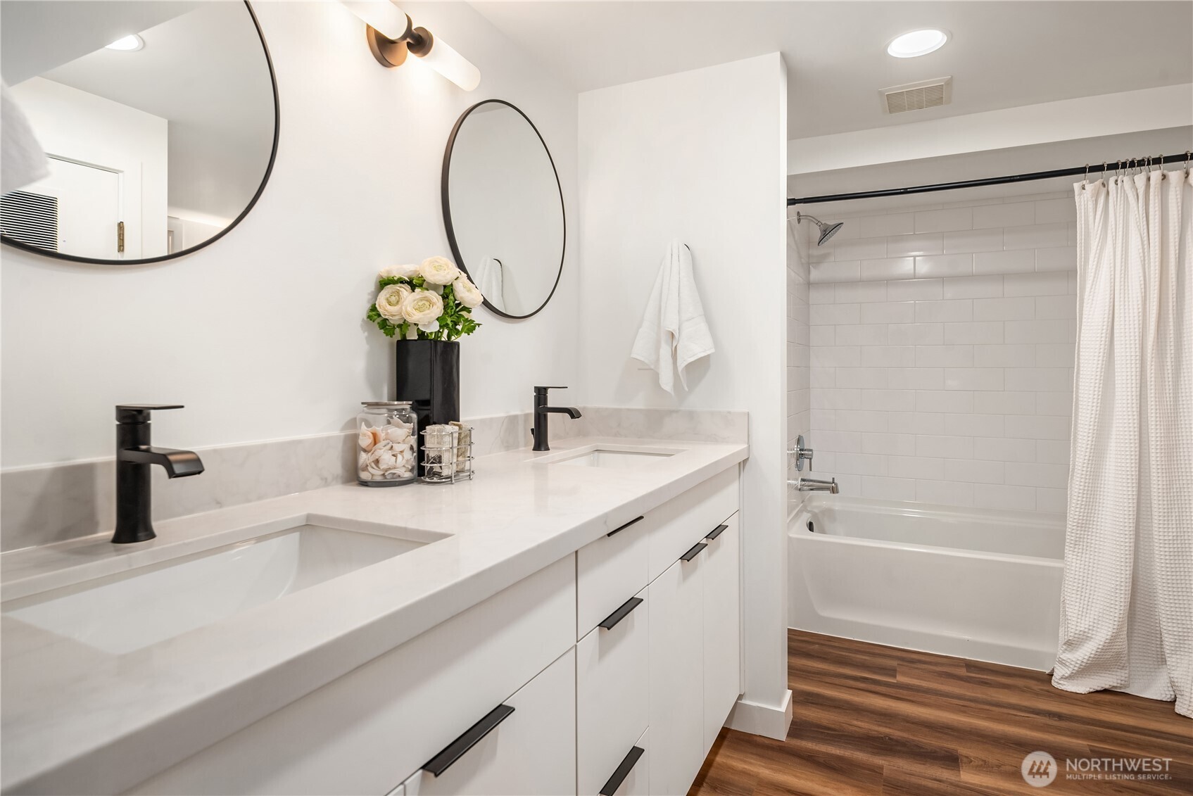 4518 Southwest Director Street Seattle, WA 98136 - Photo 29 of 40 Gallery Image 29
