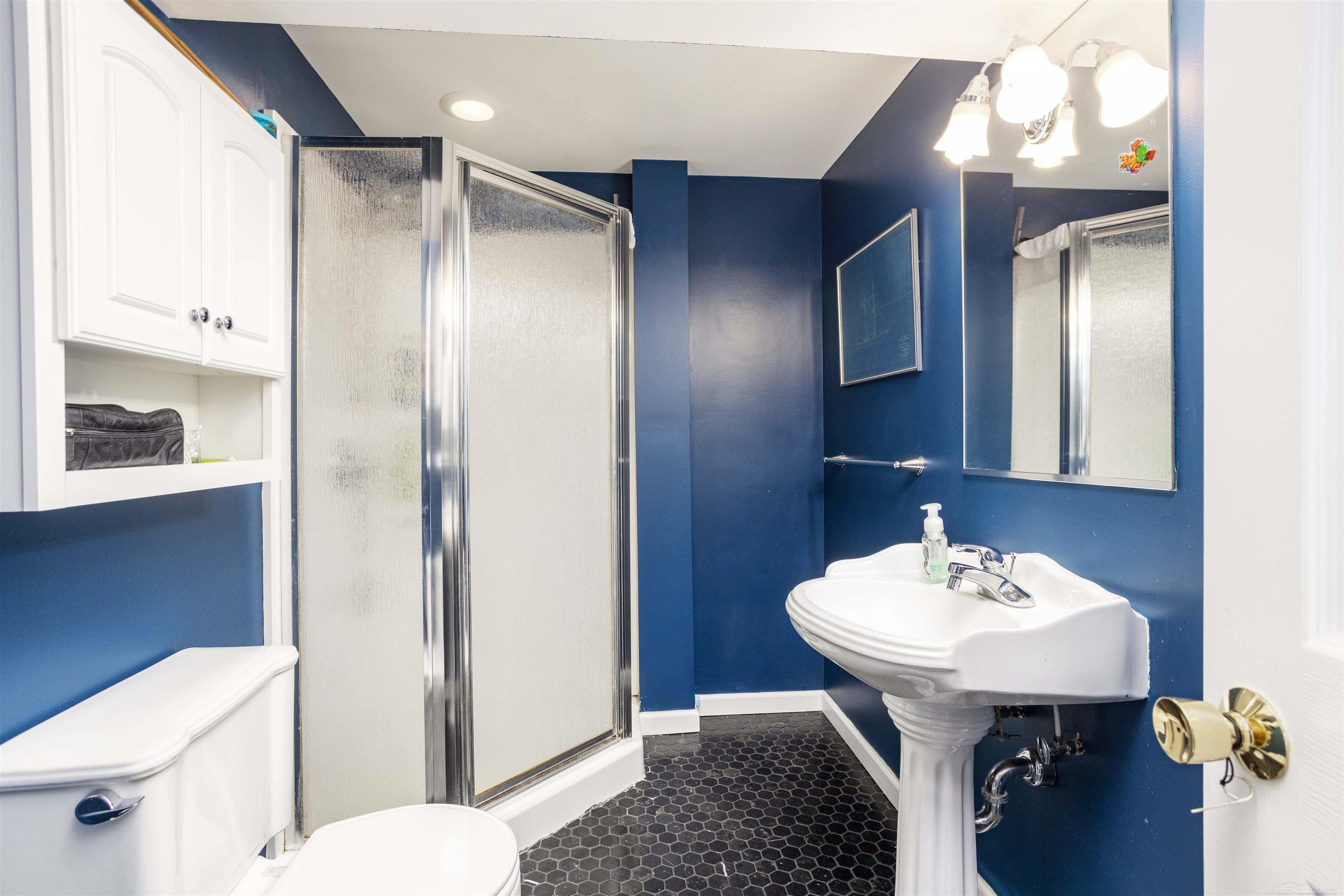 1039 Audubon Road Grosse Pointe, MI 48230 - Photo 40 of 61 50122528-39.JPG