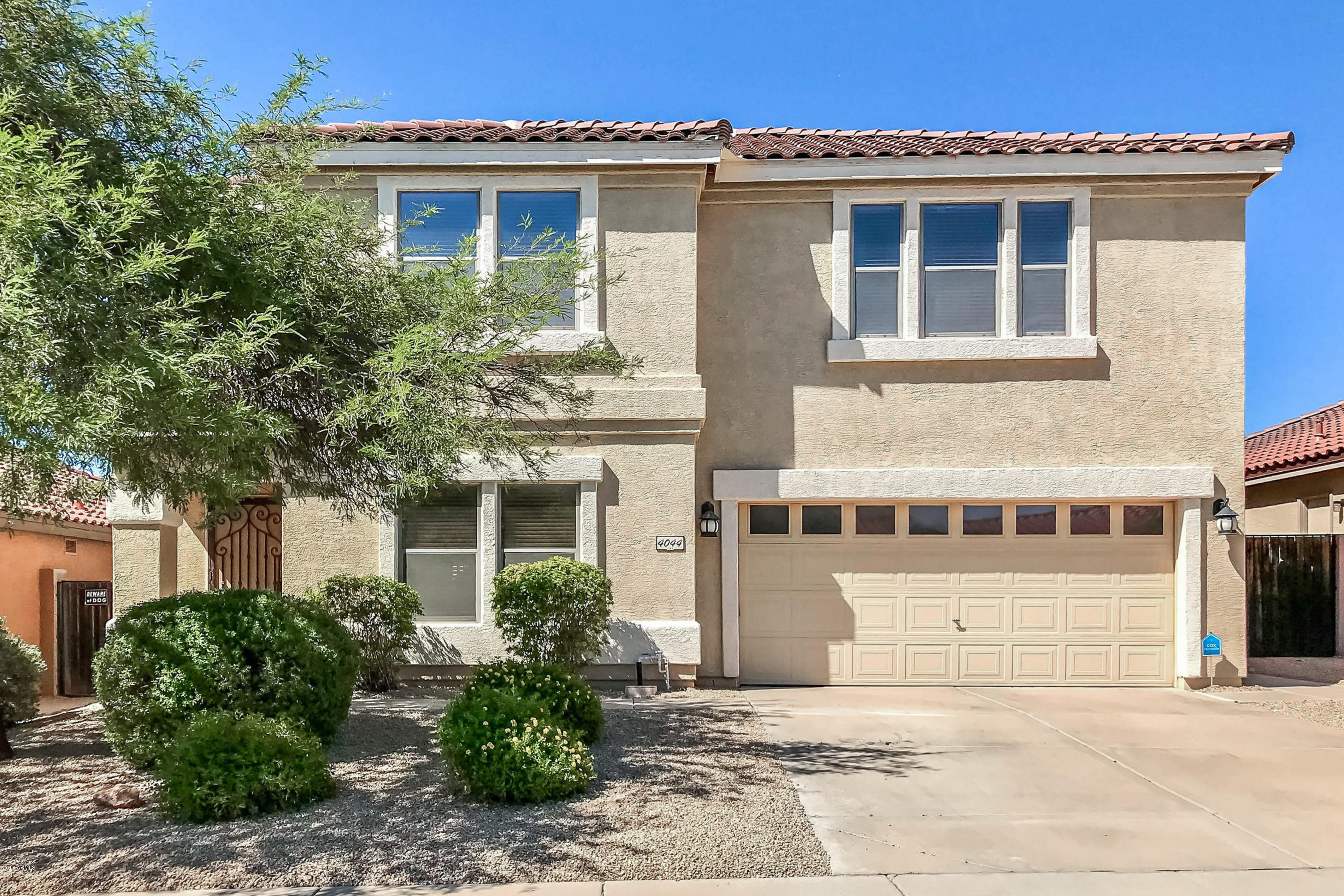 4044 East Rowel Road Phoenix, AZ 85050 - Photo 26 of 26 4044 E Ro-002-28-Front of-MLS_Size