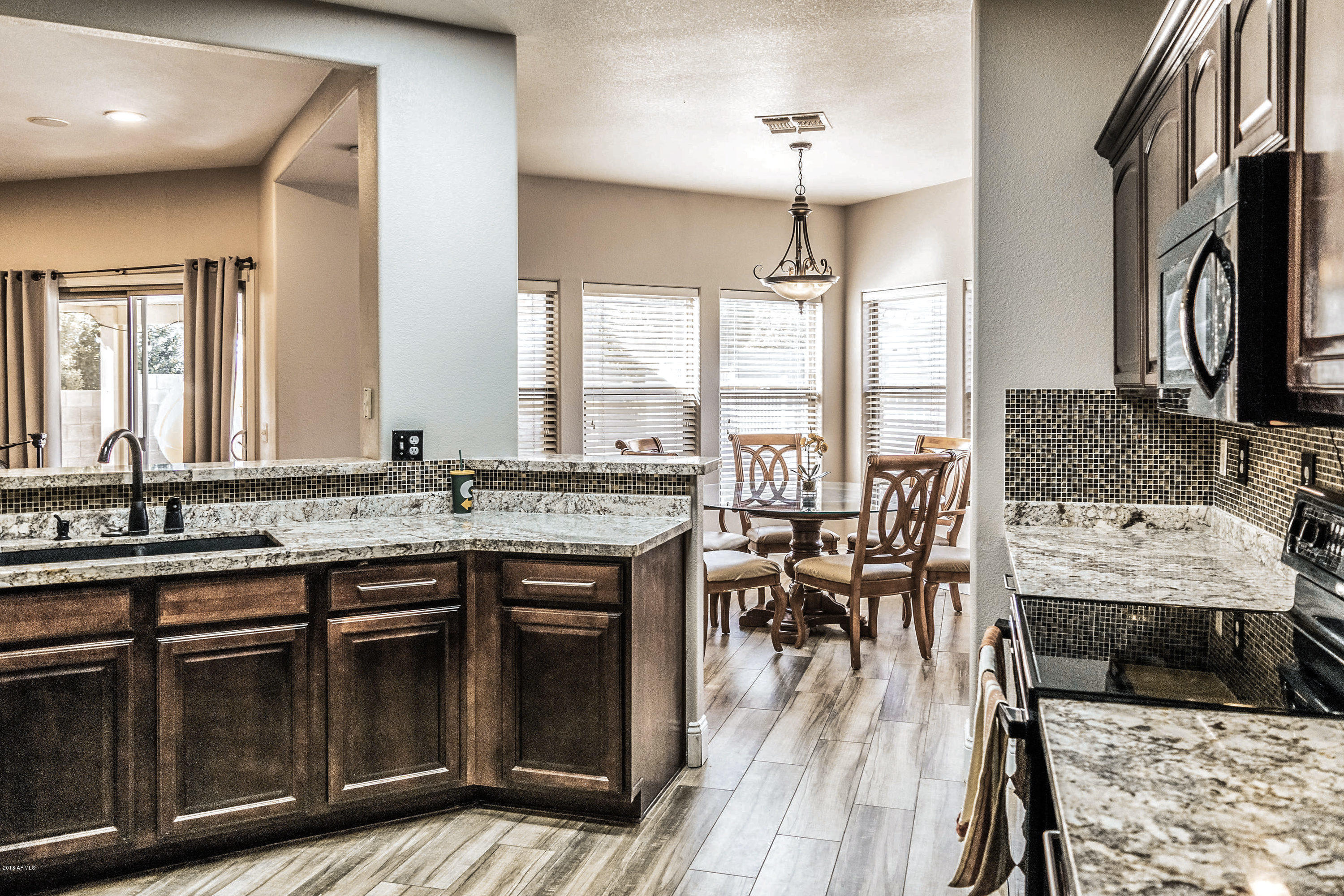 4044 East Rowel Road Phoenix, AZ 85050 - Photo 8 of 26 4044 E Ro-008-35-E Ro00824-MLS_Size
