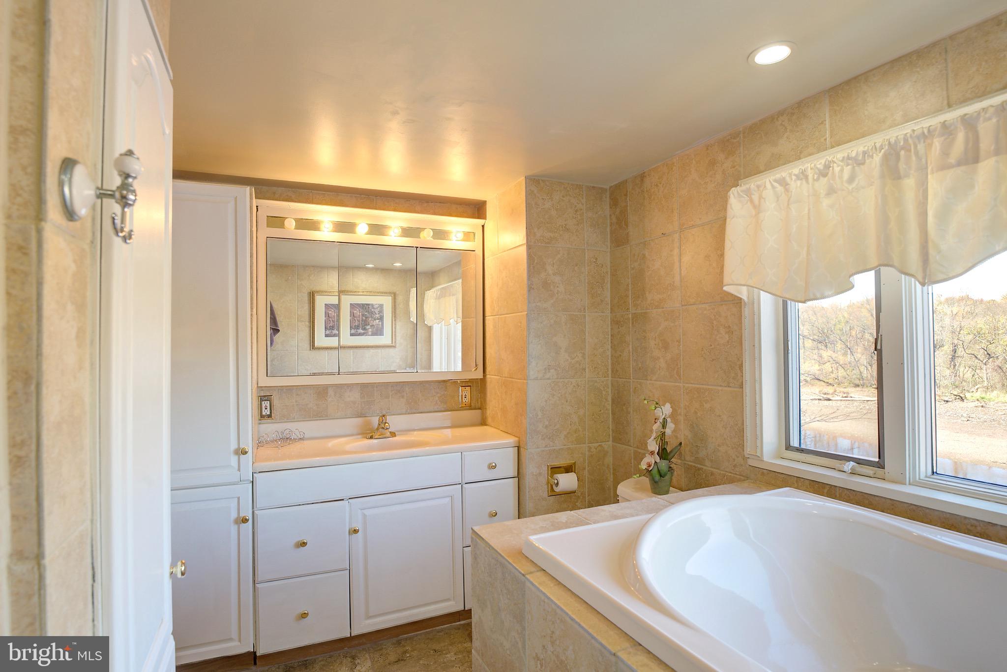 747 Newportville Road Croydon, PA 19021 - Photo 15 of 25 Gallery Image 15