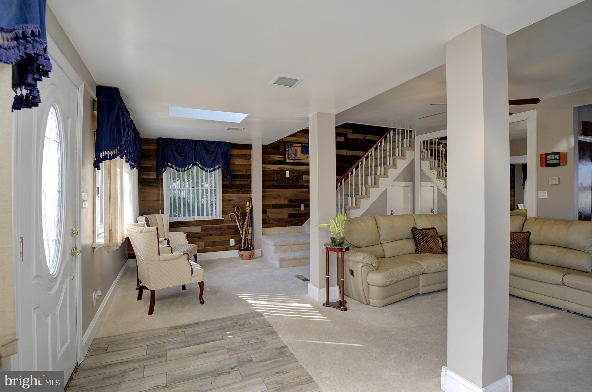 747 Newportville Road Croydon, PA 19021 - Photo 3 of 25 Gallery Image 3