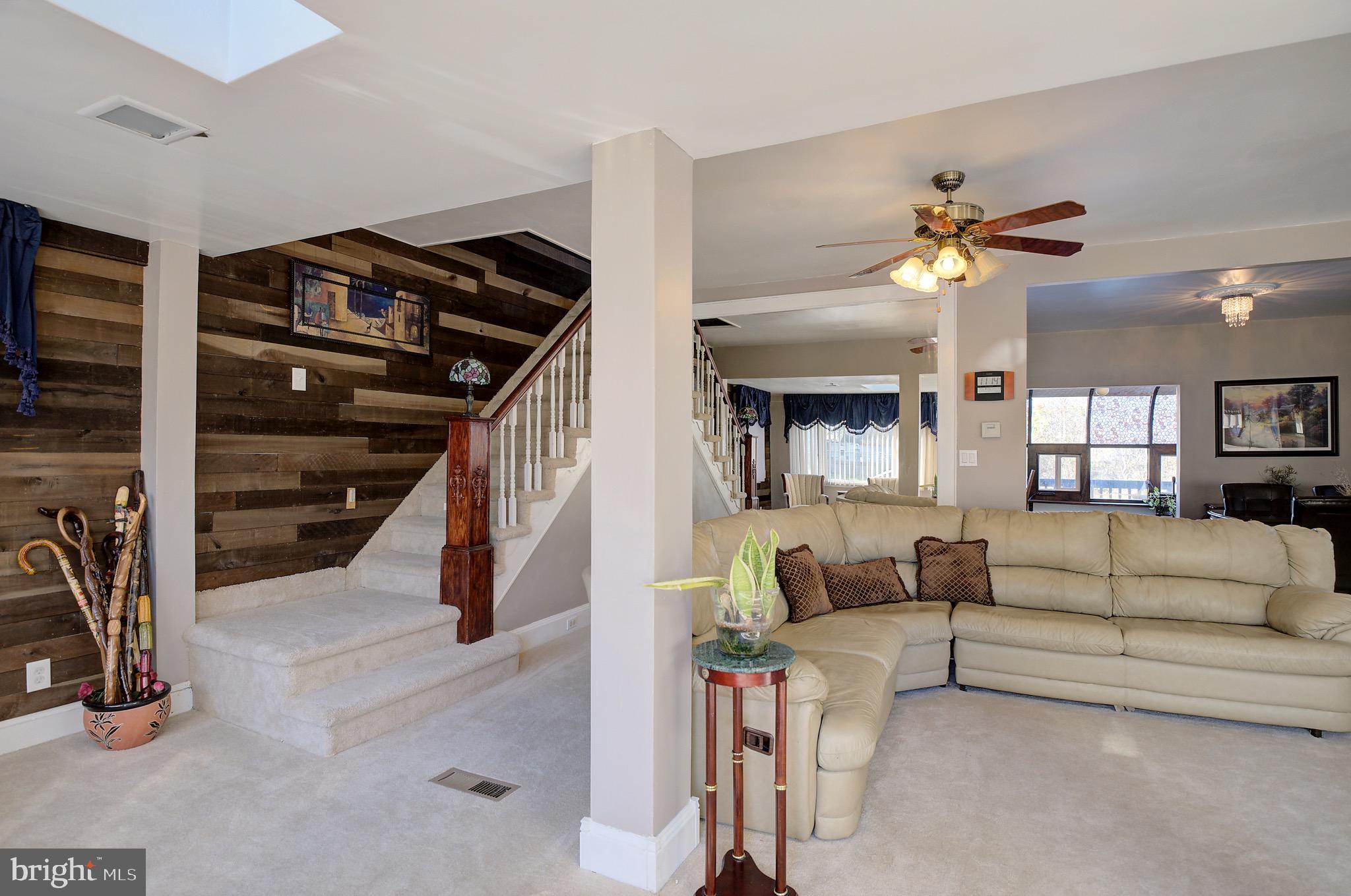 747 Newportville Road Croydon, PA 19021 - Photo 4 of 25 Gallery Image 4