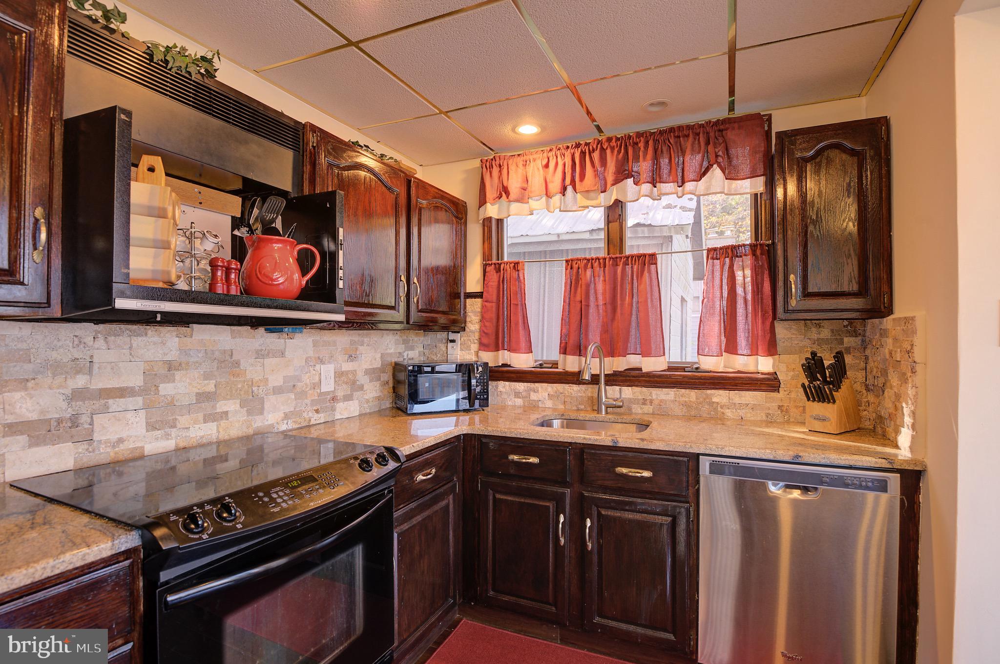 747 Newportville Road Croydon, PA 19021 - Photo 10 of 25 Gallery Image 10