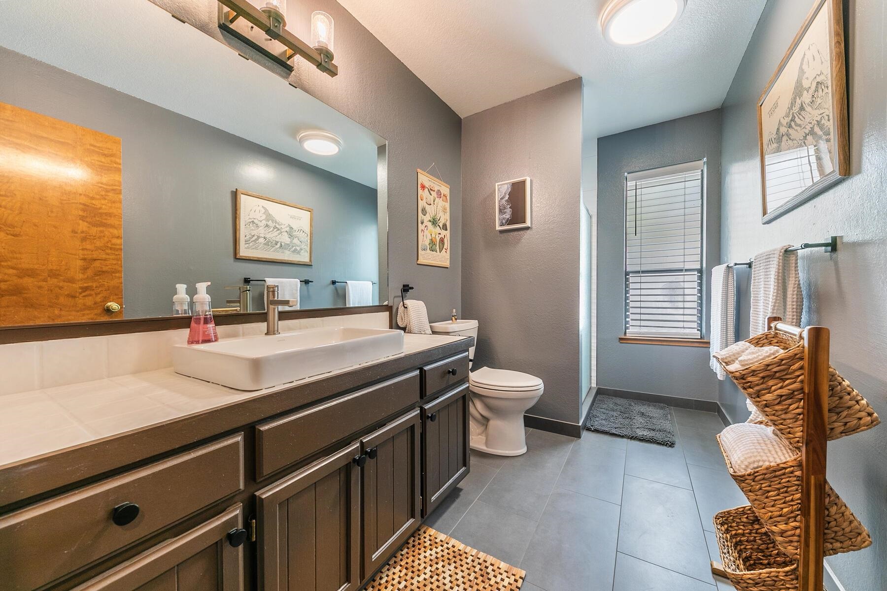 10561 Golden Pine Road Truckee, CA 96161 - Photo 14 of 21 Gallery Image 14