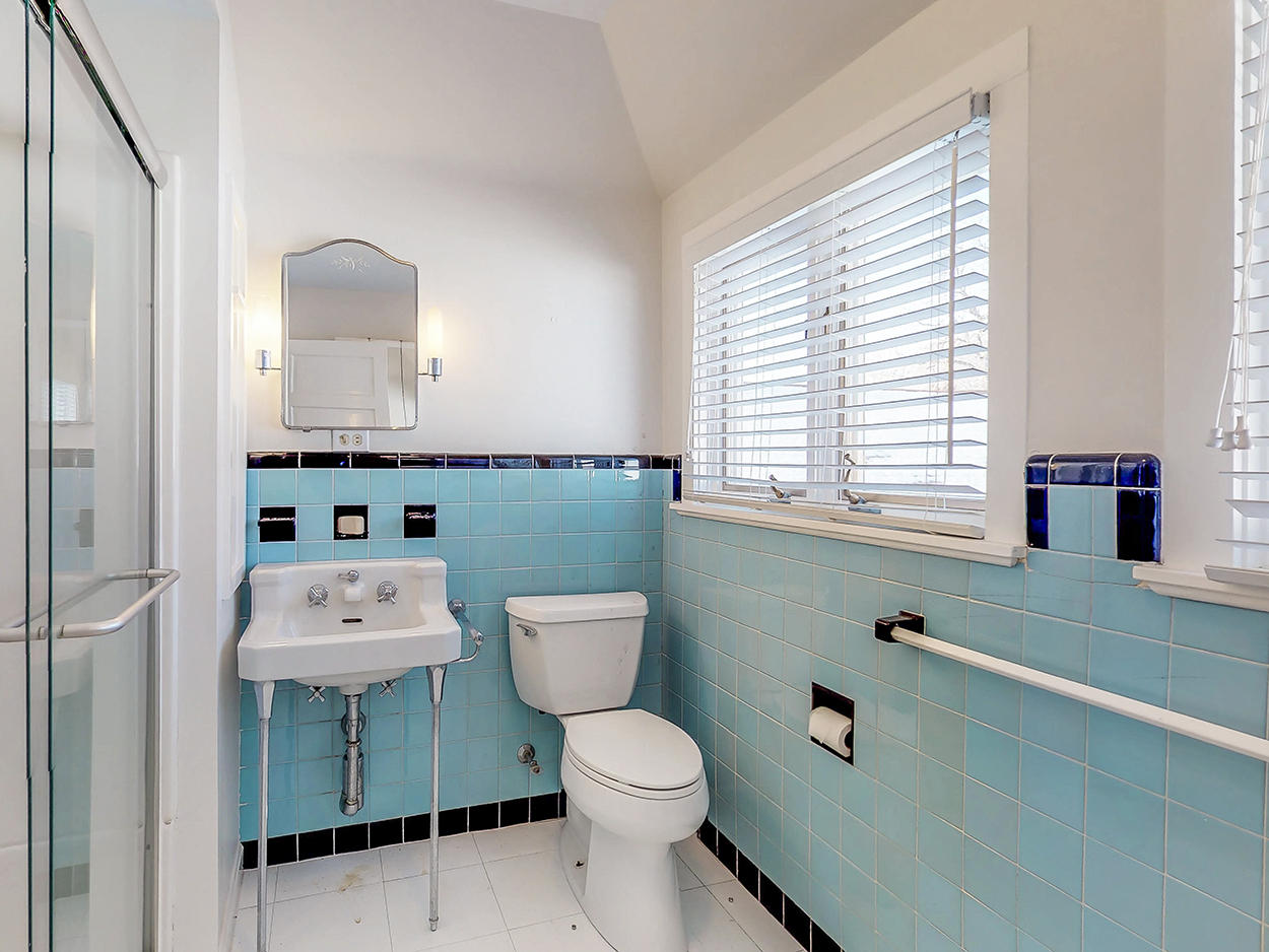 13 Tides Edge Road Cape Elizabeth, ME 04107 - Photo 54 of 88 554-2ndFlFullBath-a