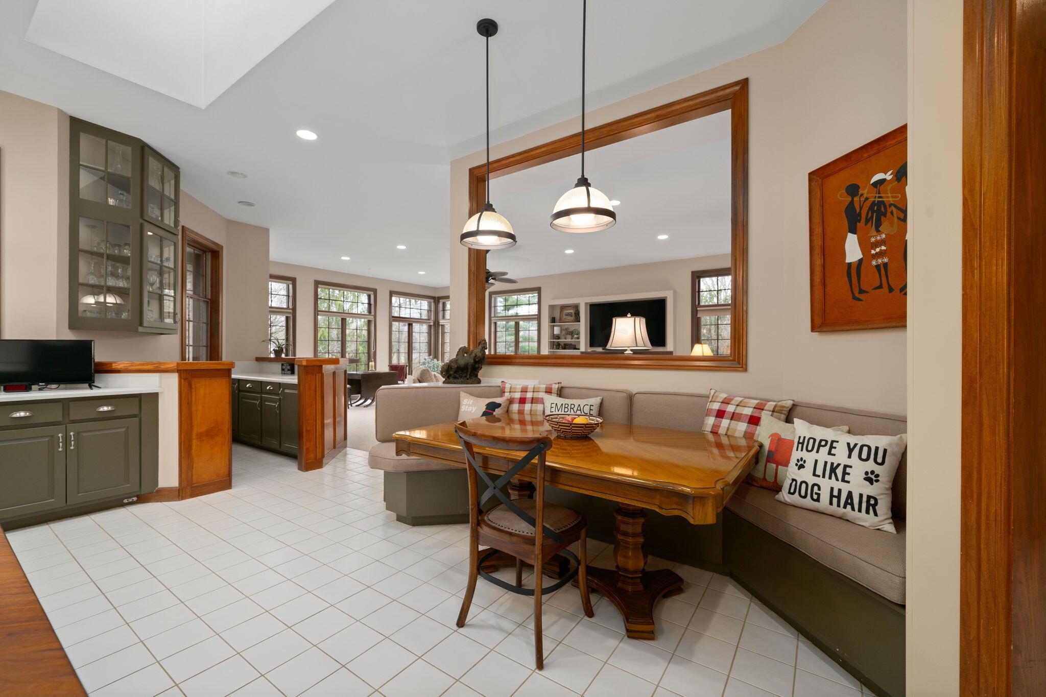 3450 Mann Road Blacklick, OH 43004 - Photo 39 of 134 Eating Area
