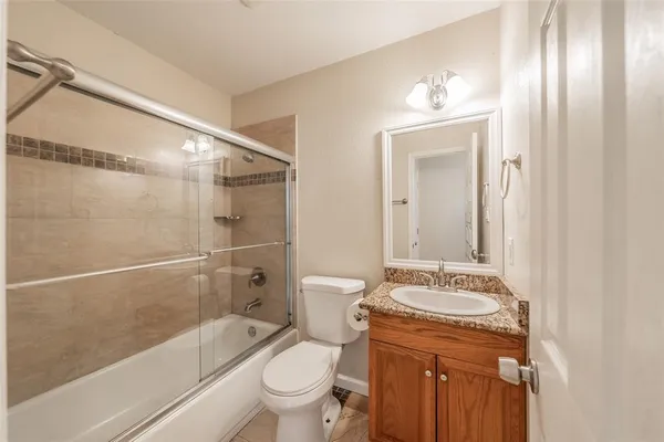 $2,100 | 3812 Indian Wells Drive, Arlington, TX 76017