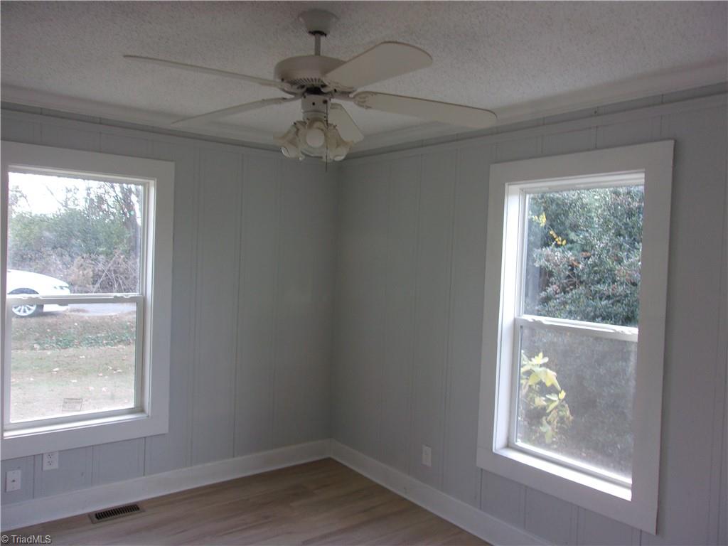 300 West Springfield Road High Point, NC 27263 - Photo 11 of 43