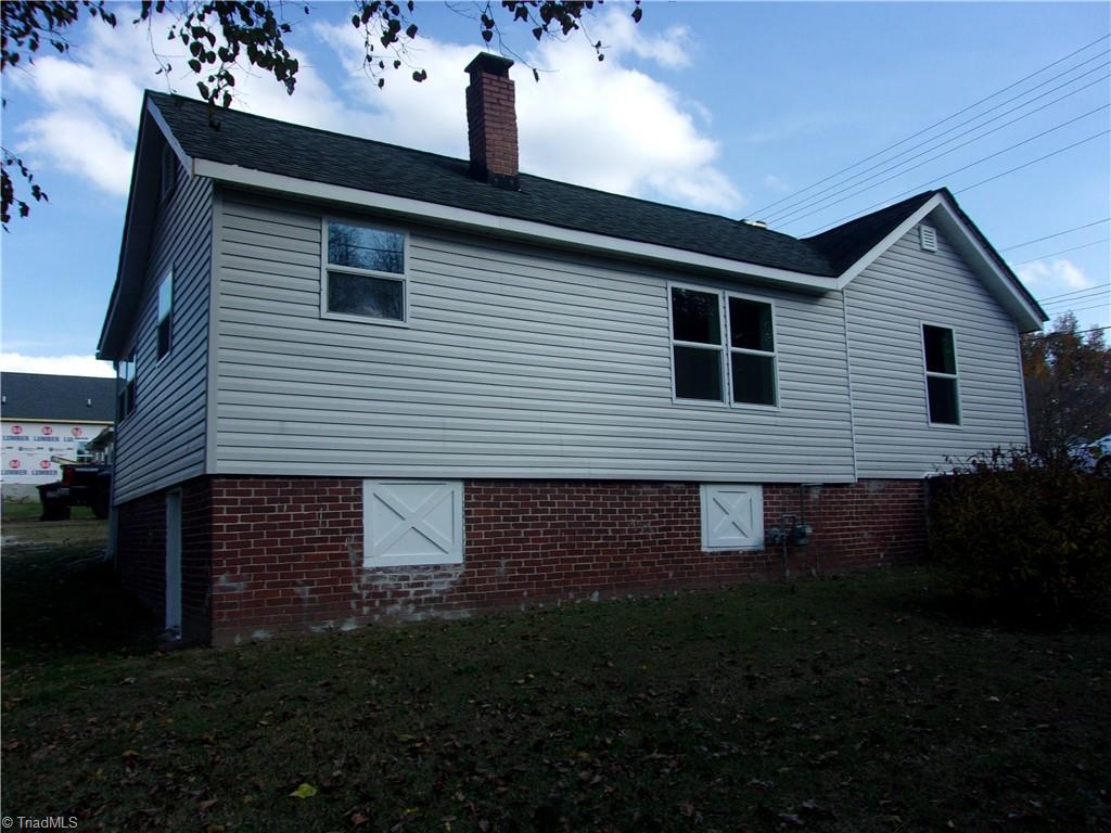 300 West Springfield Road High Point, NC 27263 - Photo 37 of 43