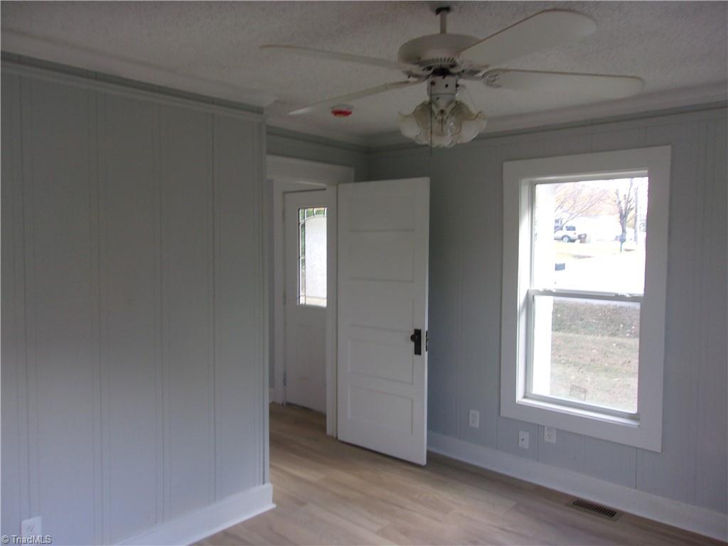 300 West Springfield Road High Point, NC 27263 - Photo 10 of 43