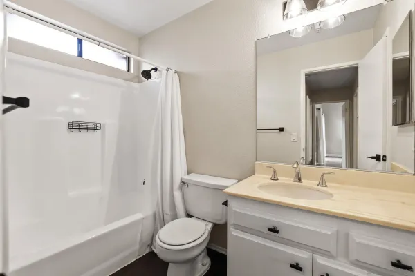 $690,000 | 14927 Condon Avenue, Unit 9, Lawndale, CA 90260