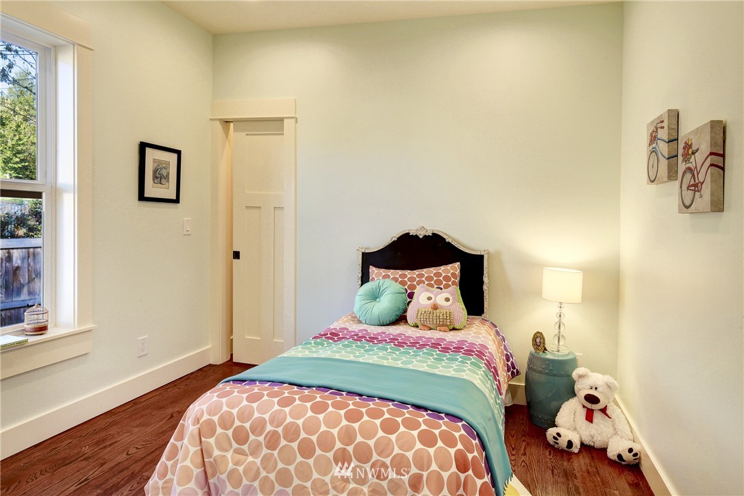 941 North 77th Street Seattle, WA 98103 - Photo 15 of 23 Gallery Image 15
