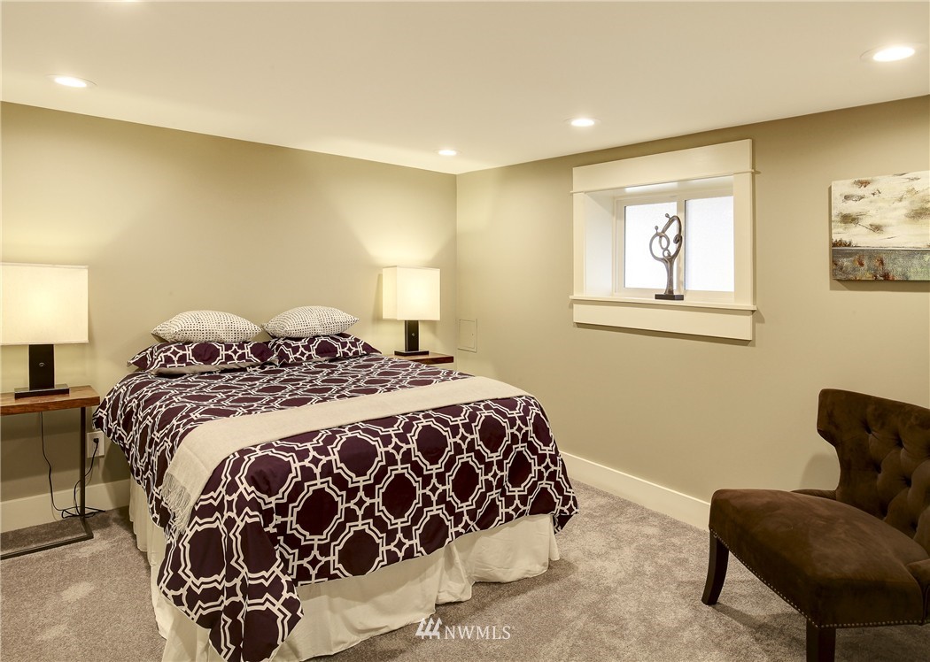 941 North 77th Street Seattle, WA 98103 - Photo 17 of 23 Gallery Image 17