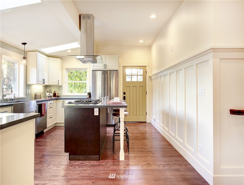 941 North 77th Street Seattle, WA 98103 - Photo 9 of 23 Gallery Image 9