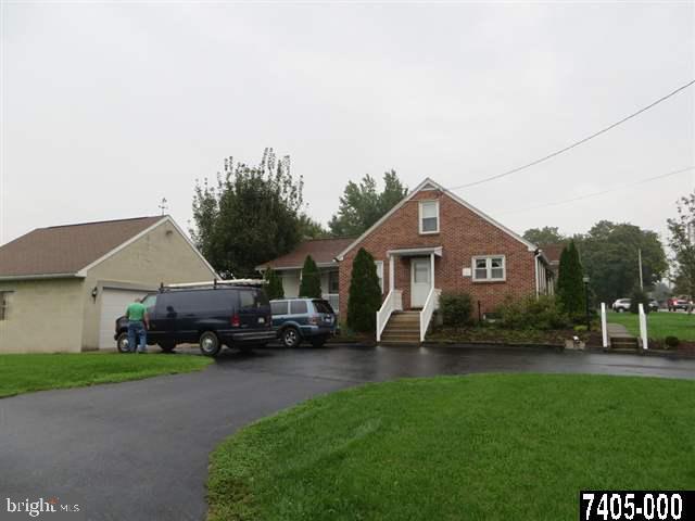 1765 Church Road York, PA 17408 - Photo 3 of 12