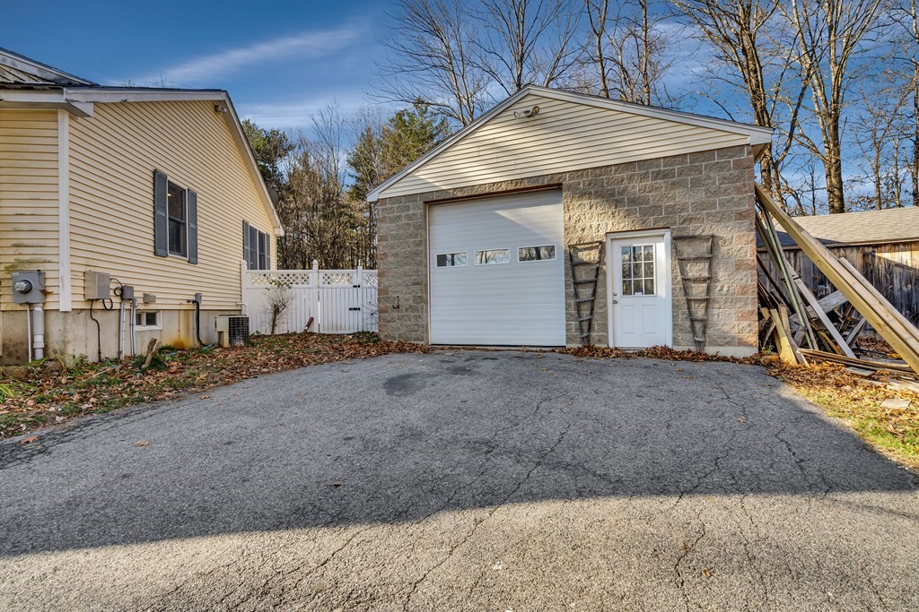 259 Davis Road Ashby, MA 01431 - Photo 4 of 36 Gallery Image 4