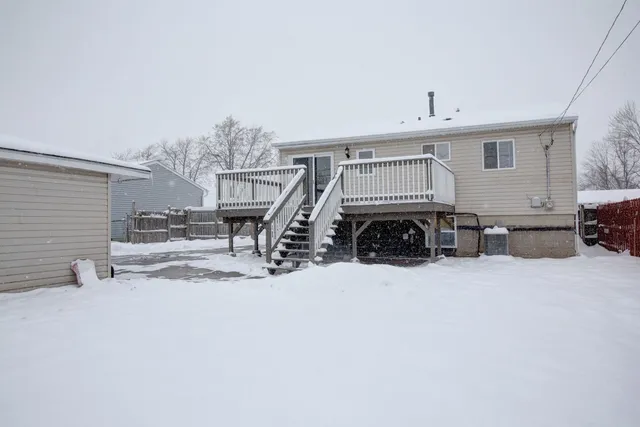 $2,600 | 225 Haller Avenue, Romeoville, IL 60446