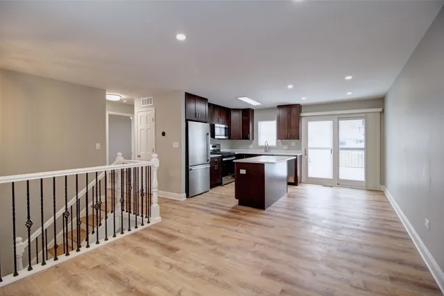 $2,600 | 225 Haller Avenue, Romeoville, IL 60446