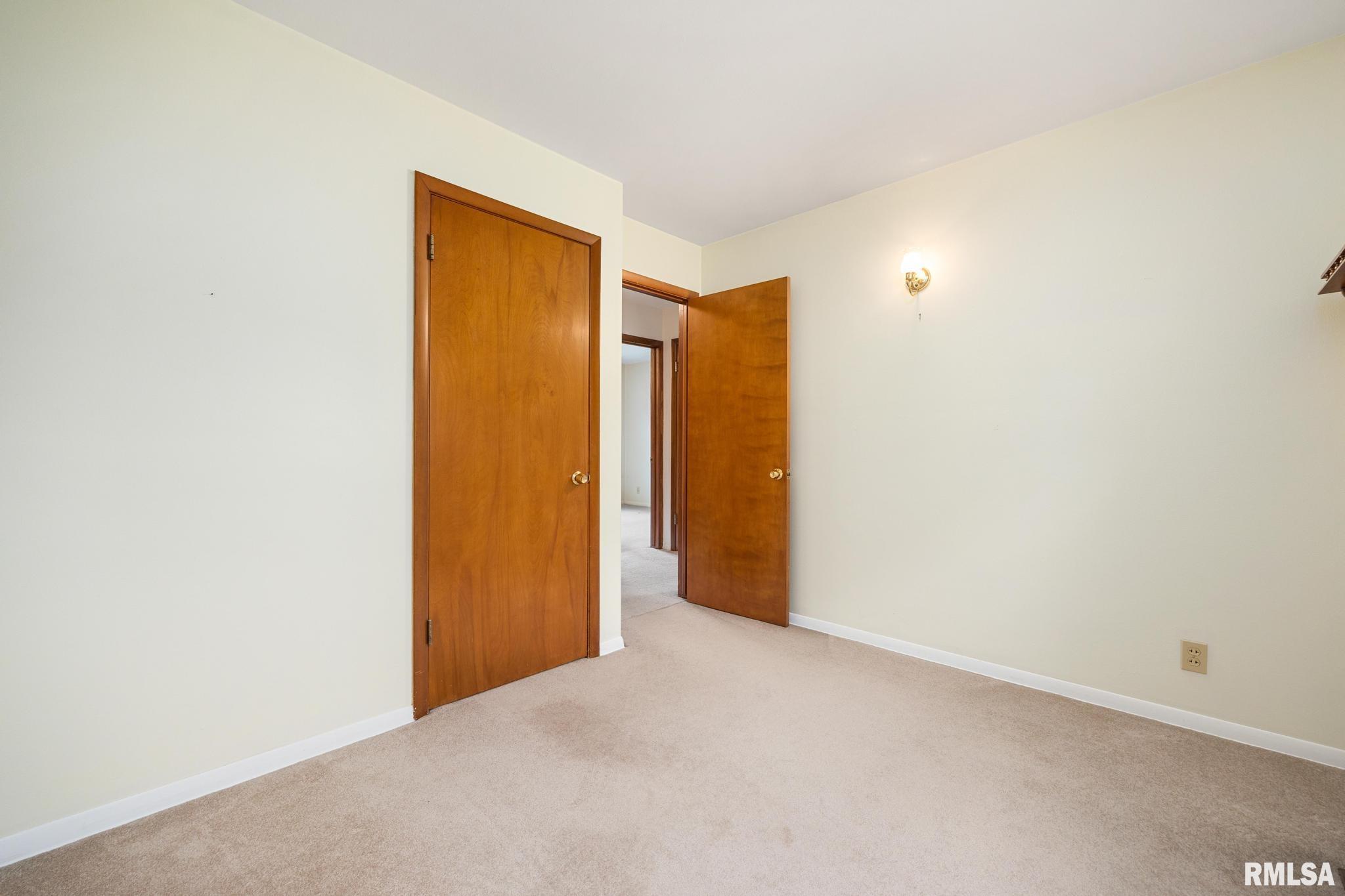 200 Bess Street Washington, IL 61571 - Photo 12 of 31