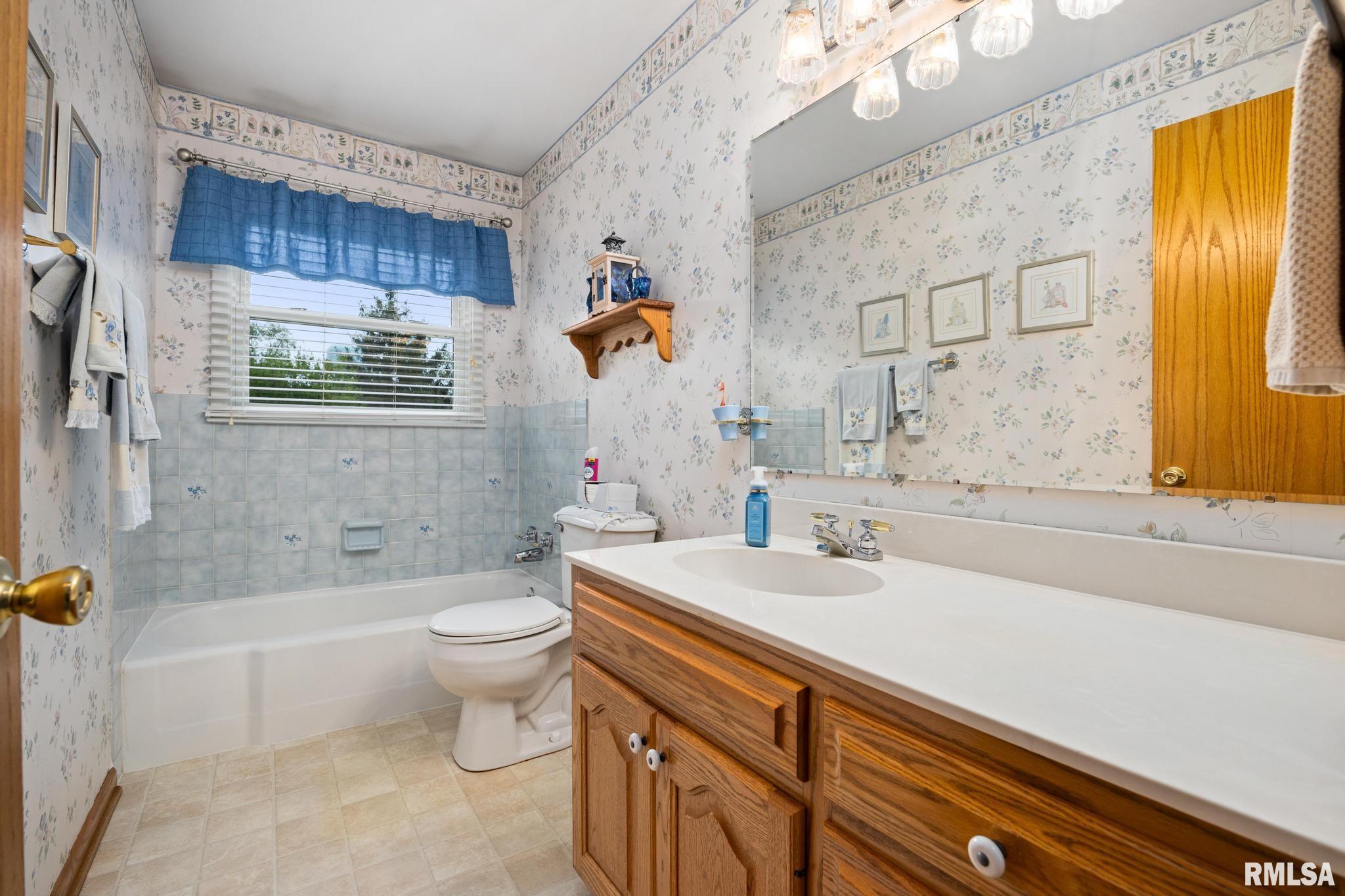 200 Bess Street Washington, IL 61571 - Photo 13 of 31
