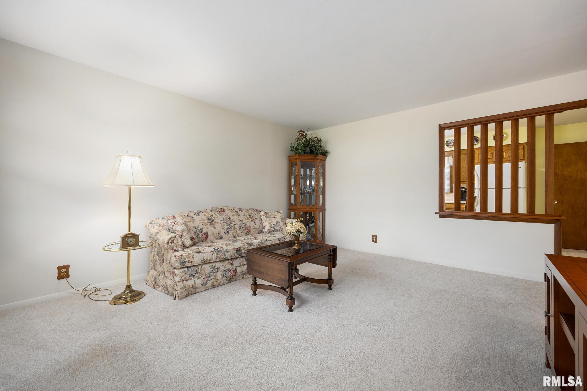 200 Bess Street Washington, IL 61571 - Photo 5 of 31