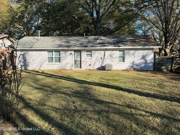 $185,000 | 5813 Laurie Drive, Horn Lake, MS 38637