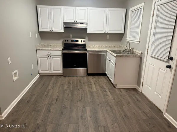 $185,000 | 5813 Laurie Drive, Horn Lake, MS 38637