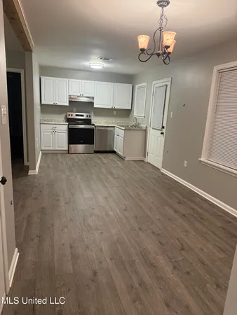 $185,000 | 5813 Laurie Drive, Horn Lake, MS 38637