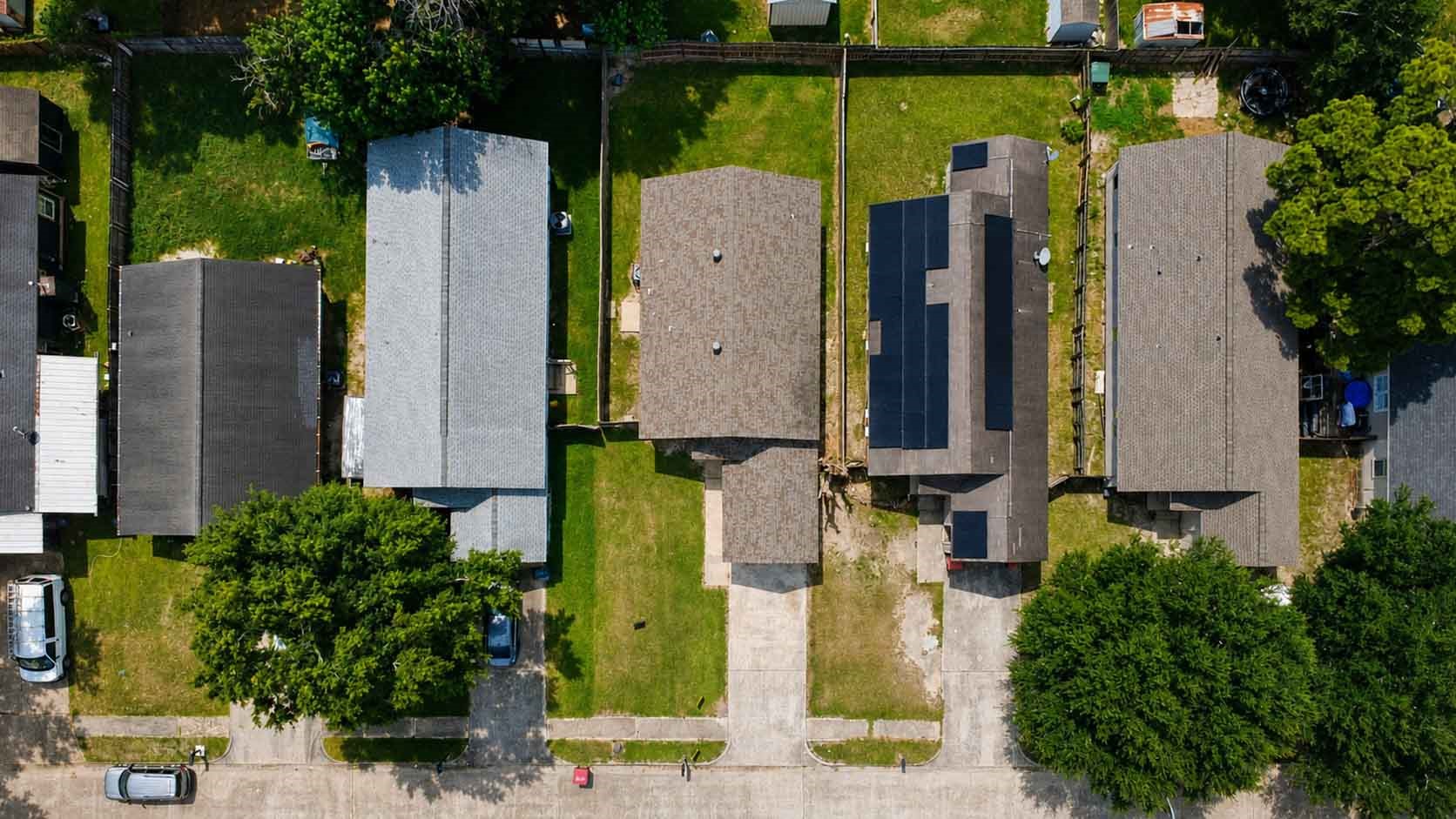 11919 Kingslake Forest Drive Houston, TX 77044 - Photo 6 of 34 Gallery Image 6