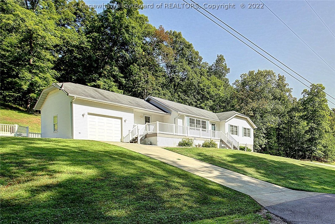 434 West View Drive Ripley, WV 25271 - Photo 4 of 30 Gallery Image 4