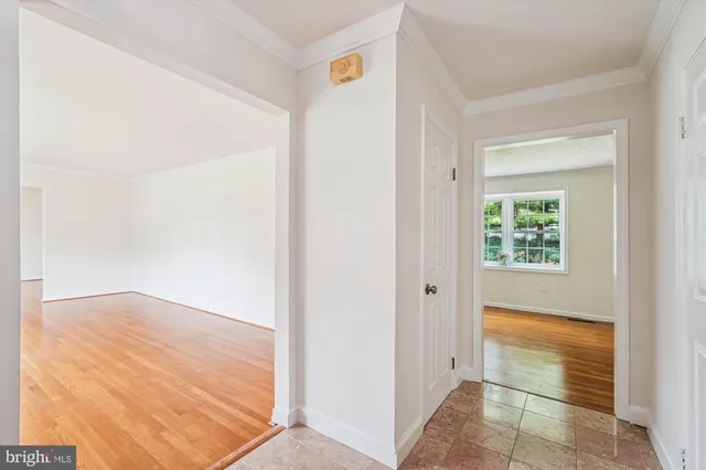 $795,900 | 18921 Clover Hill Lane, Olney, MD 20832