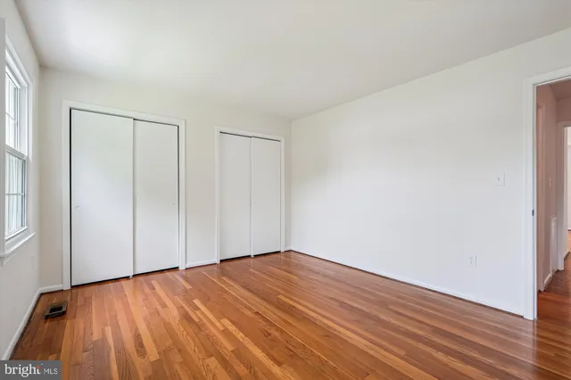 $795,900 | 18921 Clover Hill Lane, Olney, MD 20832