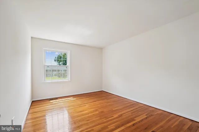 $795,900 | 18921 Clover Hill Lane, Olney, MD 20832