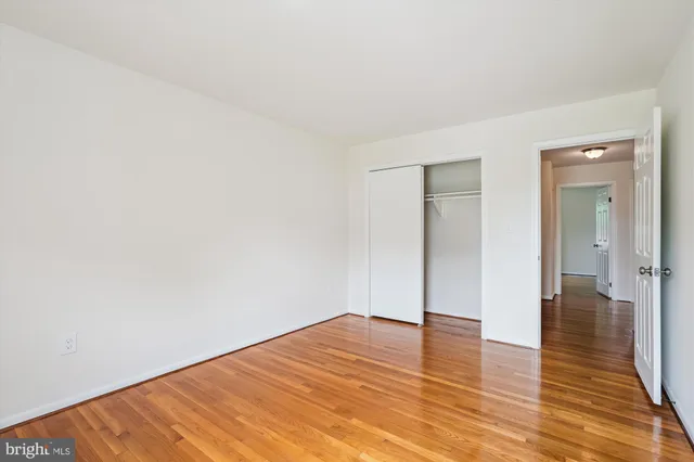 $795,900 | 18921 Clover Hill Lane, Olney, MD 20832