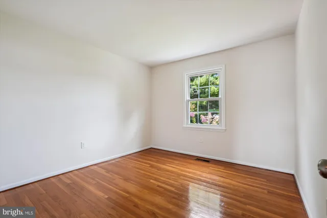 $795,900 | 18921 Clover Hill Lane, Olney, MD 20832