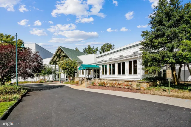 $795,900 | 18921 Clover Hill Lane, Olney, MD 20832