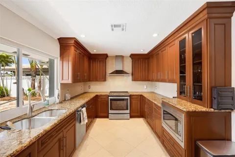 $1,399,000 | 620 Southeast 11th Street, Pompano Beach, FL 33060