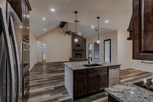 $655,000 | 1290 County Road 2175, Decatur, TX 76234