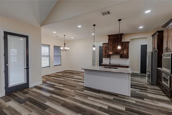 $655,000 | 1290 County Road 2175, Decatur, TX 76234